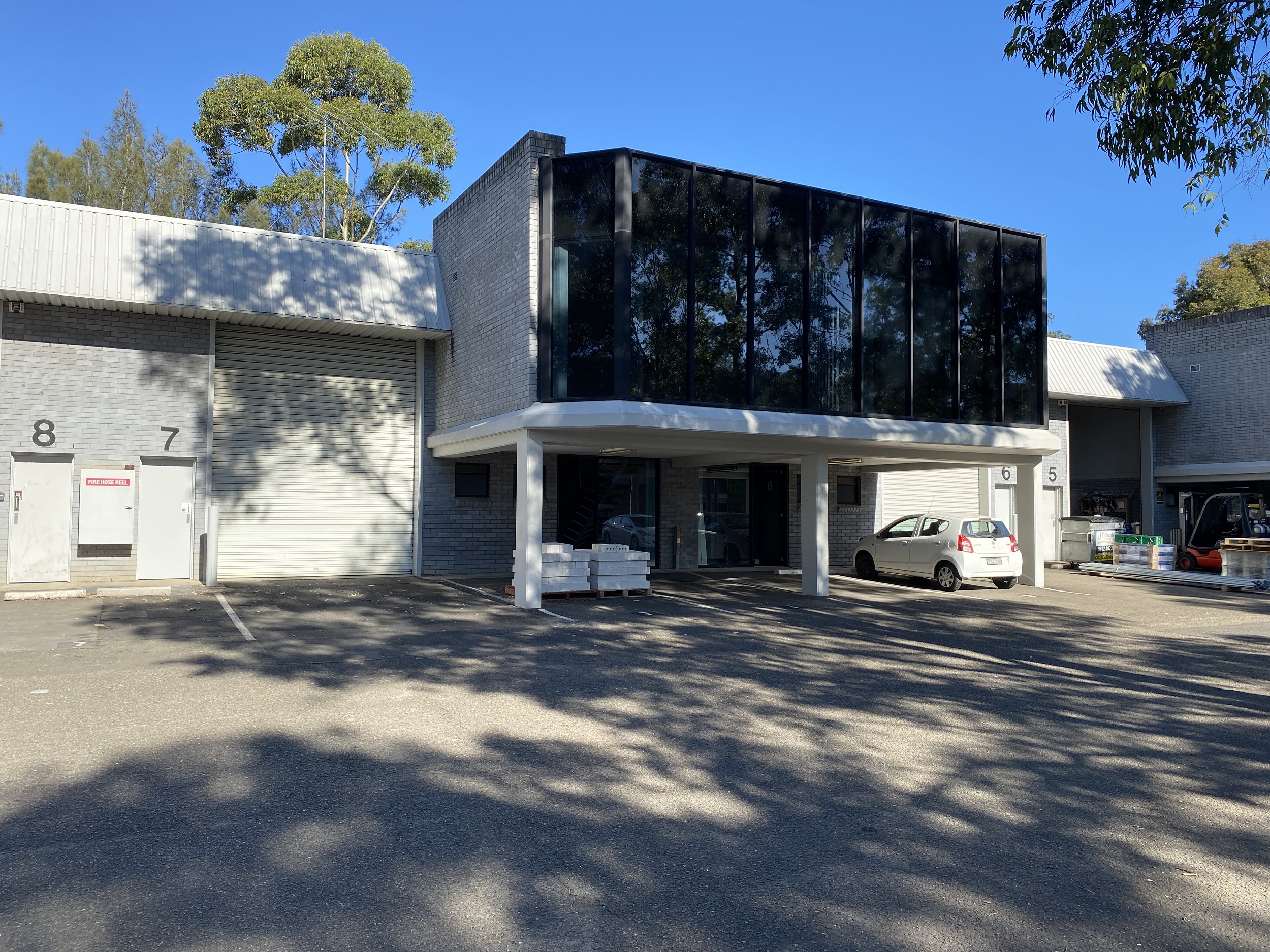 Industrial property for lease in castle hill 1