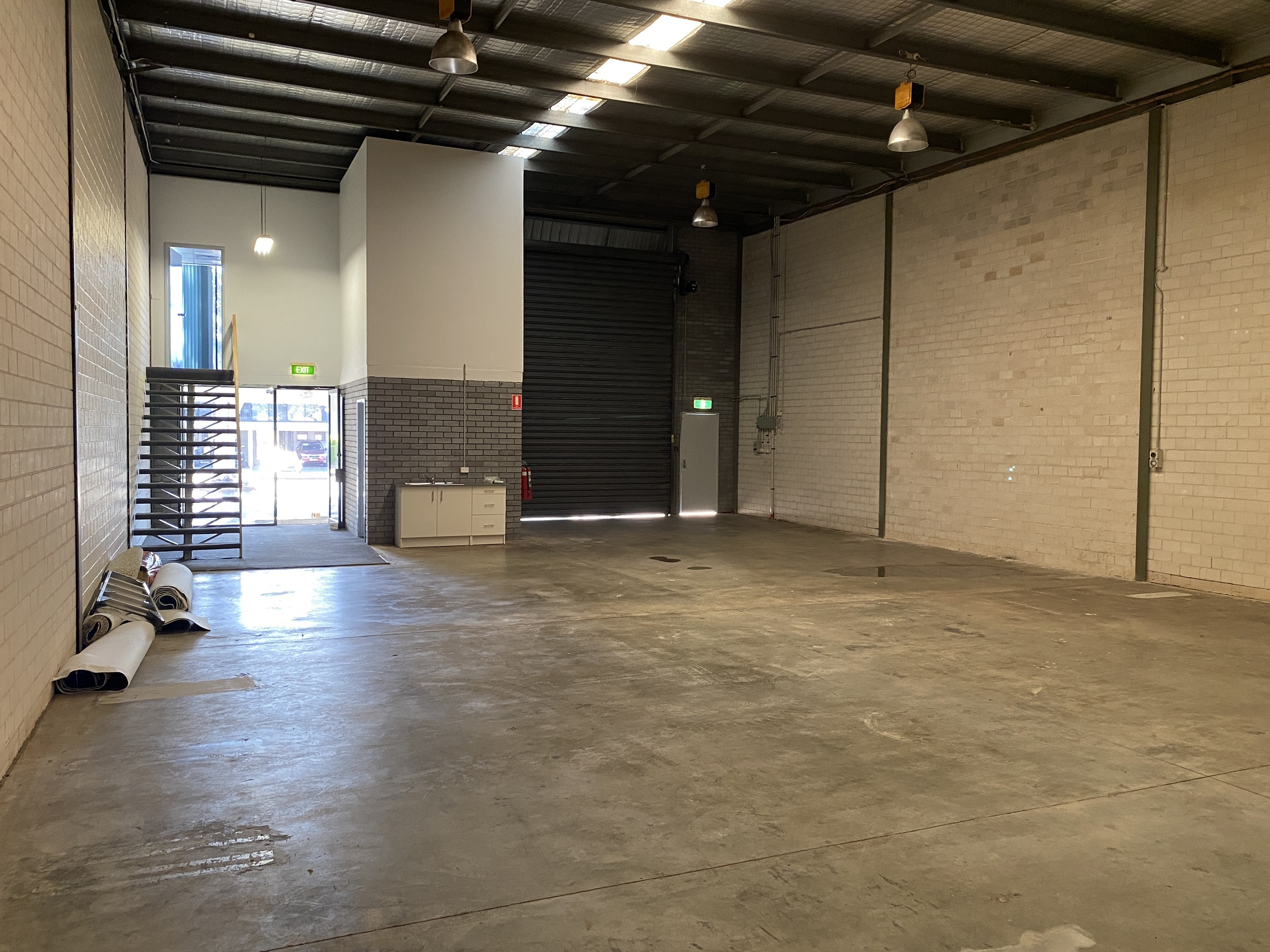 Industrial property for lease in castle hill 2