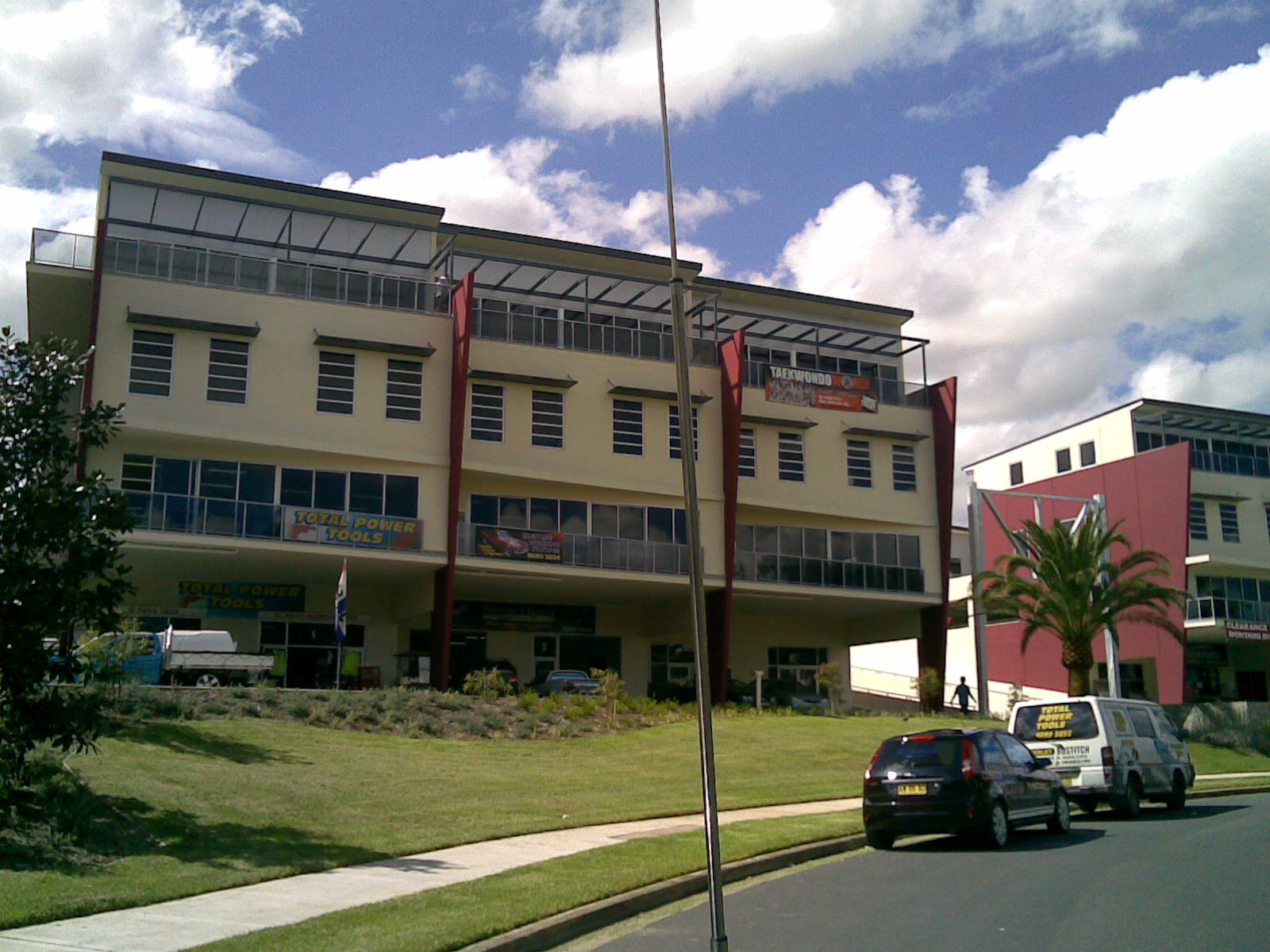 Industrial property for lease in castle hill 1