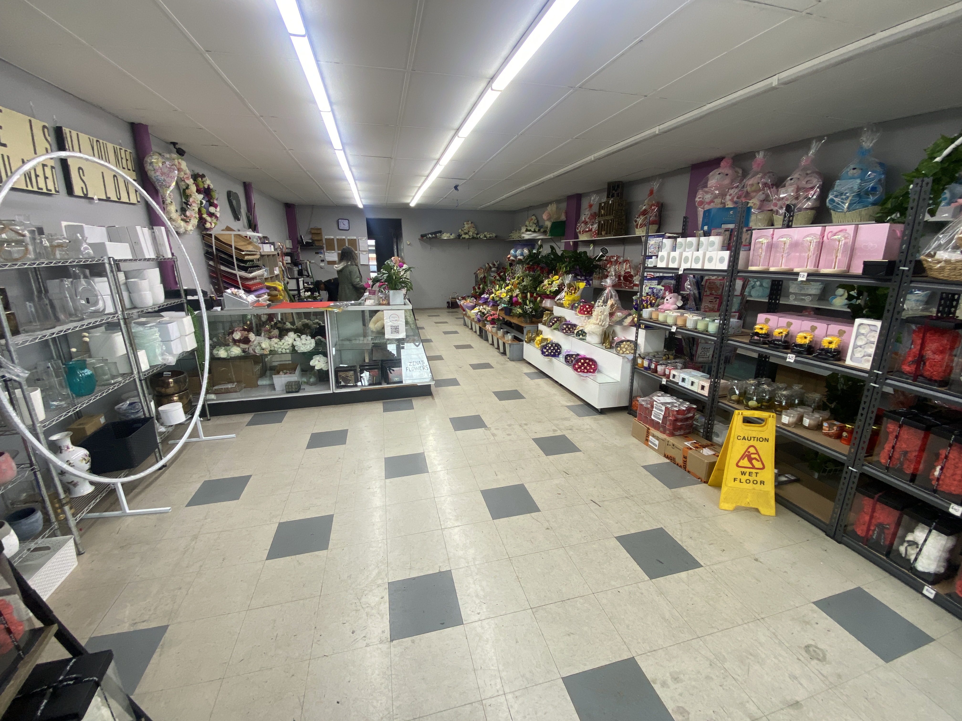 Retail property for lease in liverpool 1