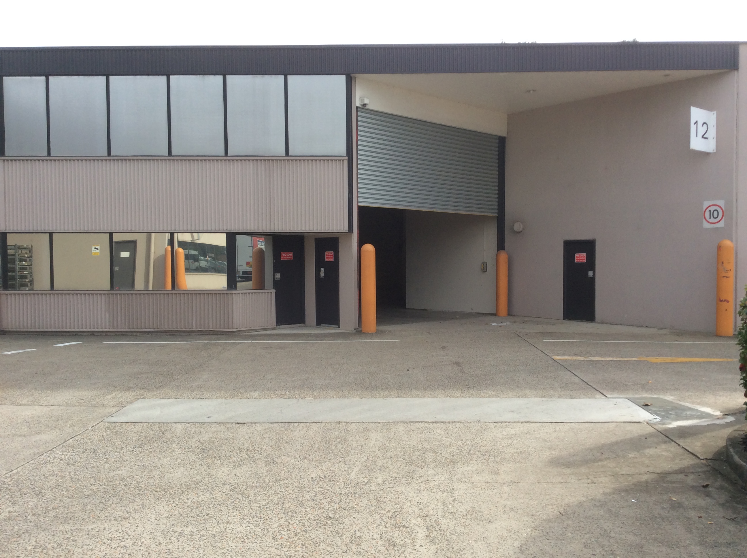 Industrial property for lease in smithfield 0