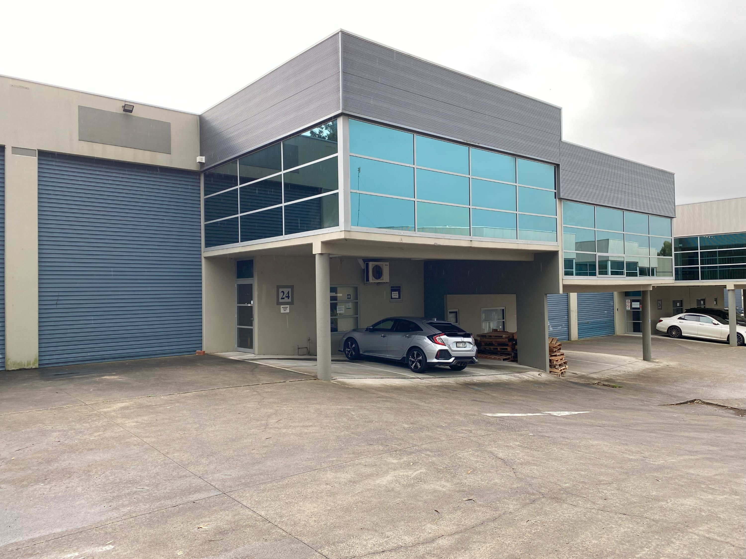 Industrial property for lease in south granville 0