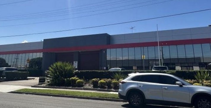 Industrial property for lease in seven hills 0