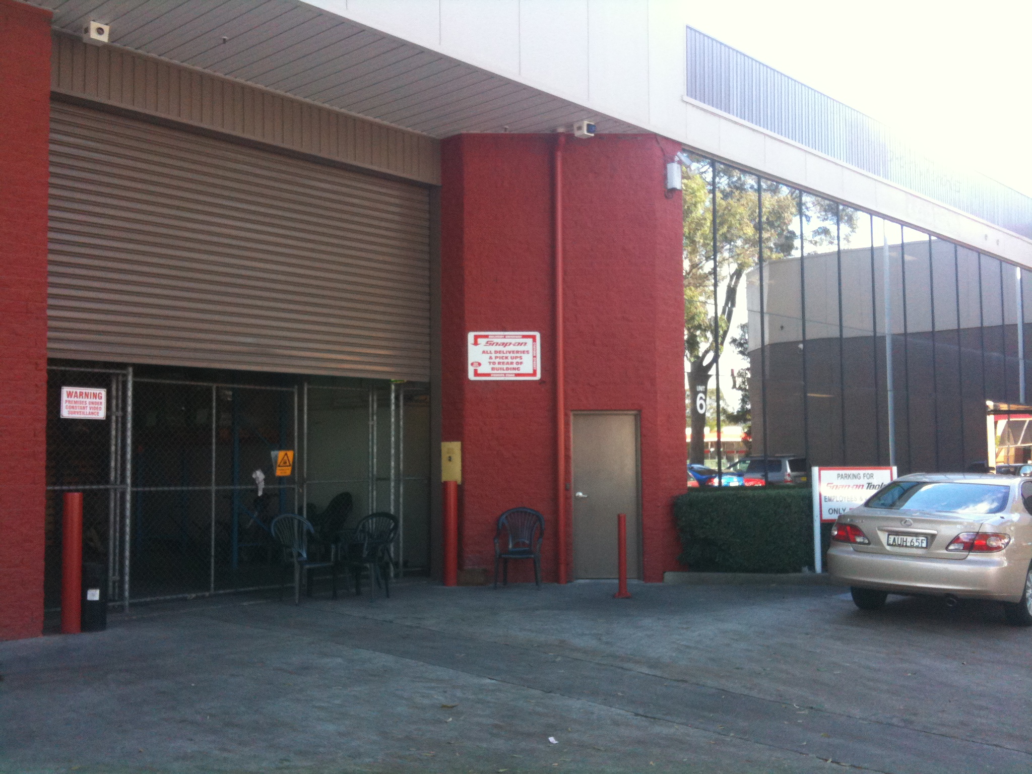 Industrial property for lease in seven hills 1