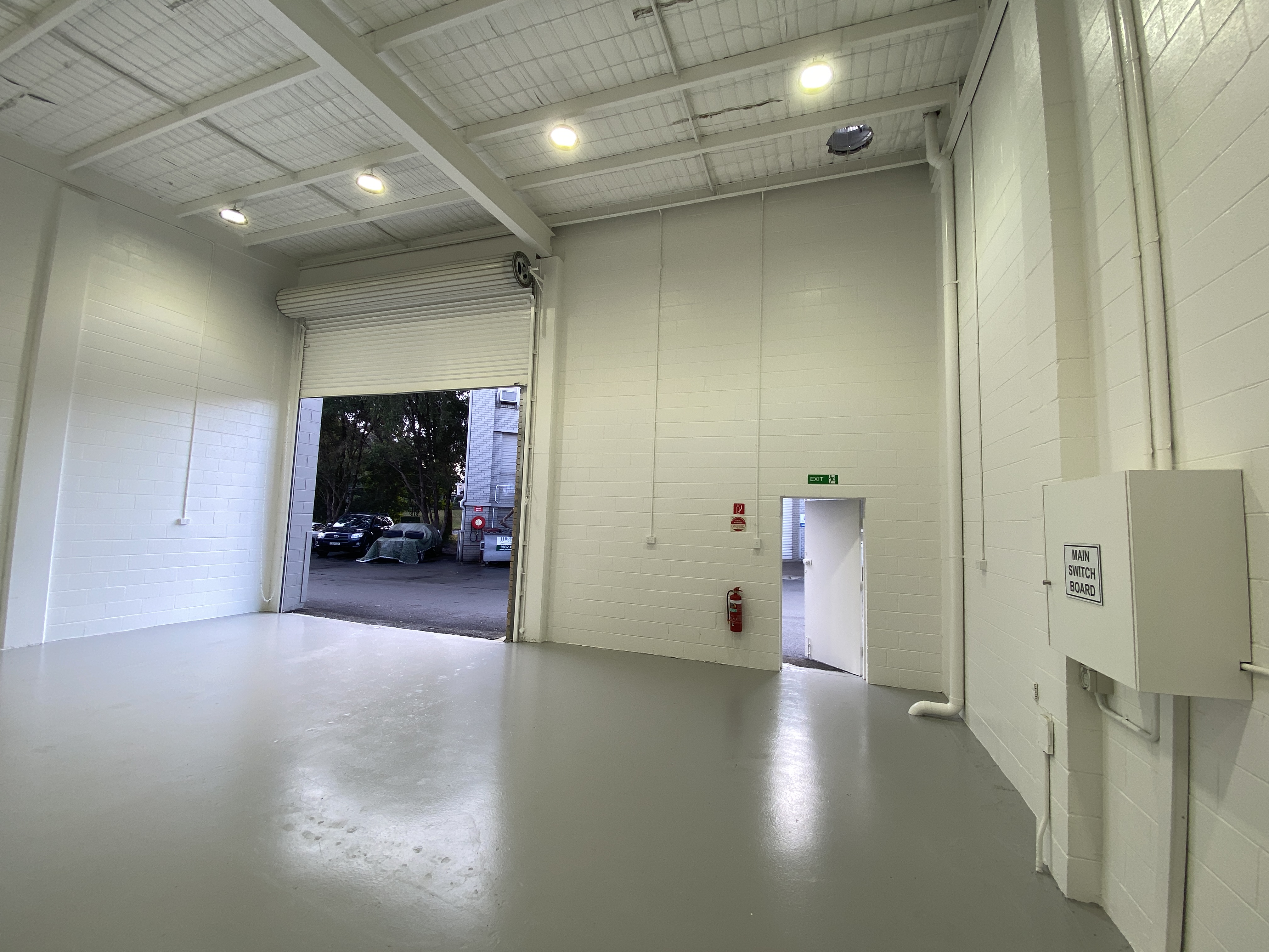 Industrial property for lease in north rocks 2