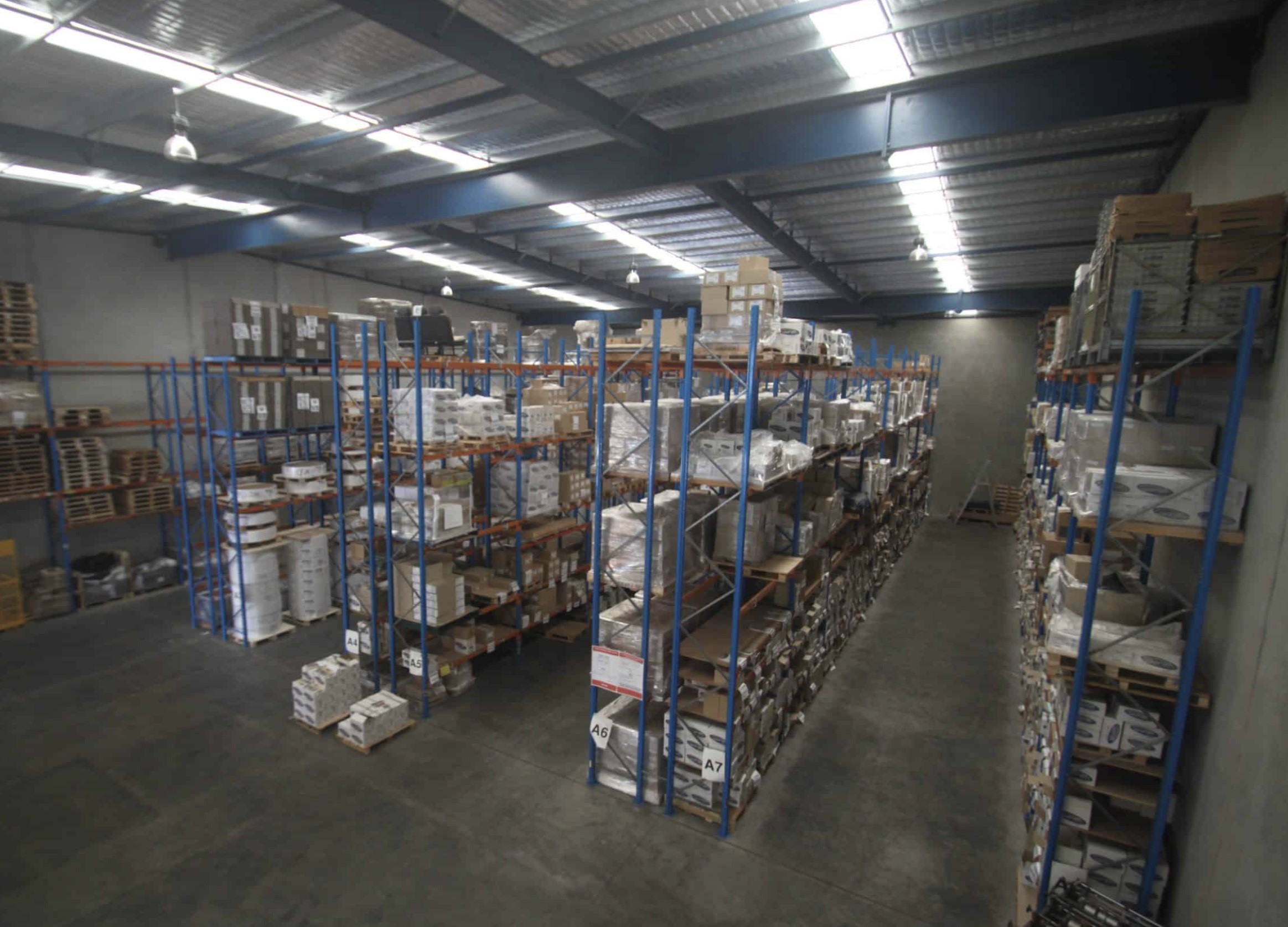 Industrial property for lease in condell park 2