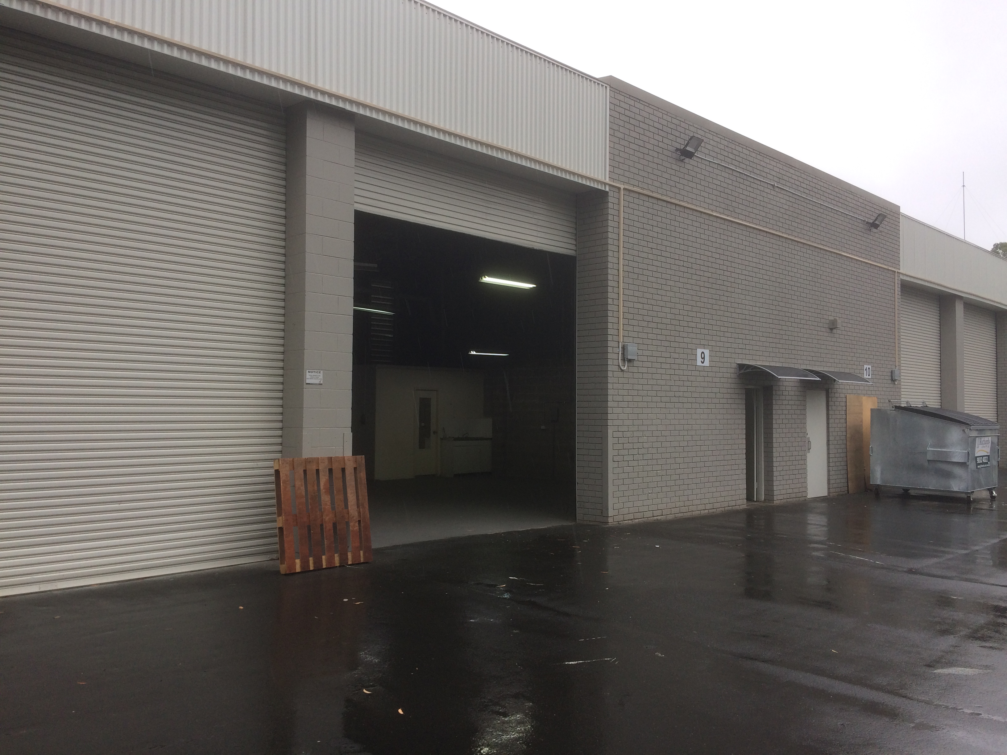 Industrial property for lease in north rocks 0