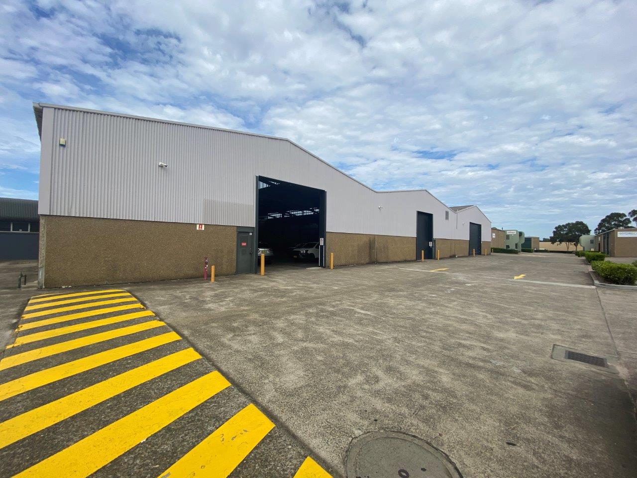 Industrial property for lease in seven hills 1