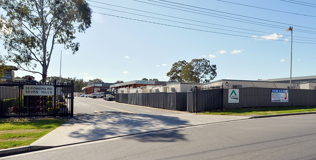 Industrial property for lease in seven hills 0