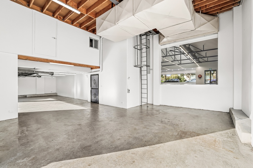 Commercial property for lease in beaconsfield 9