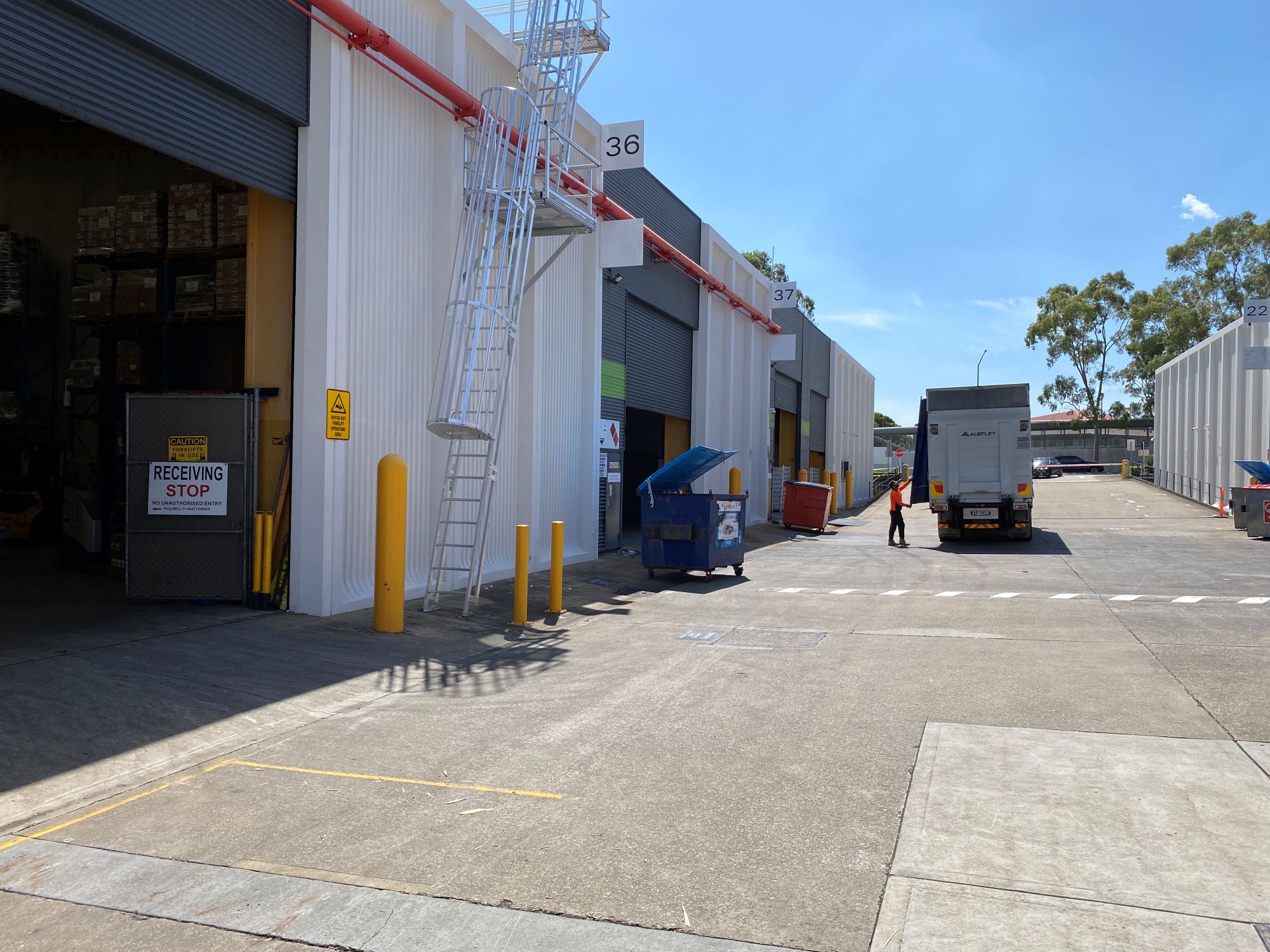 Industrial property for lease in silverwater 1