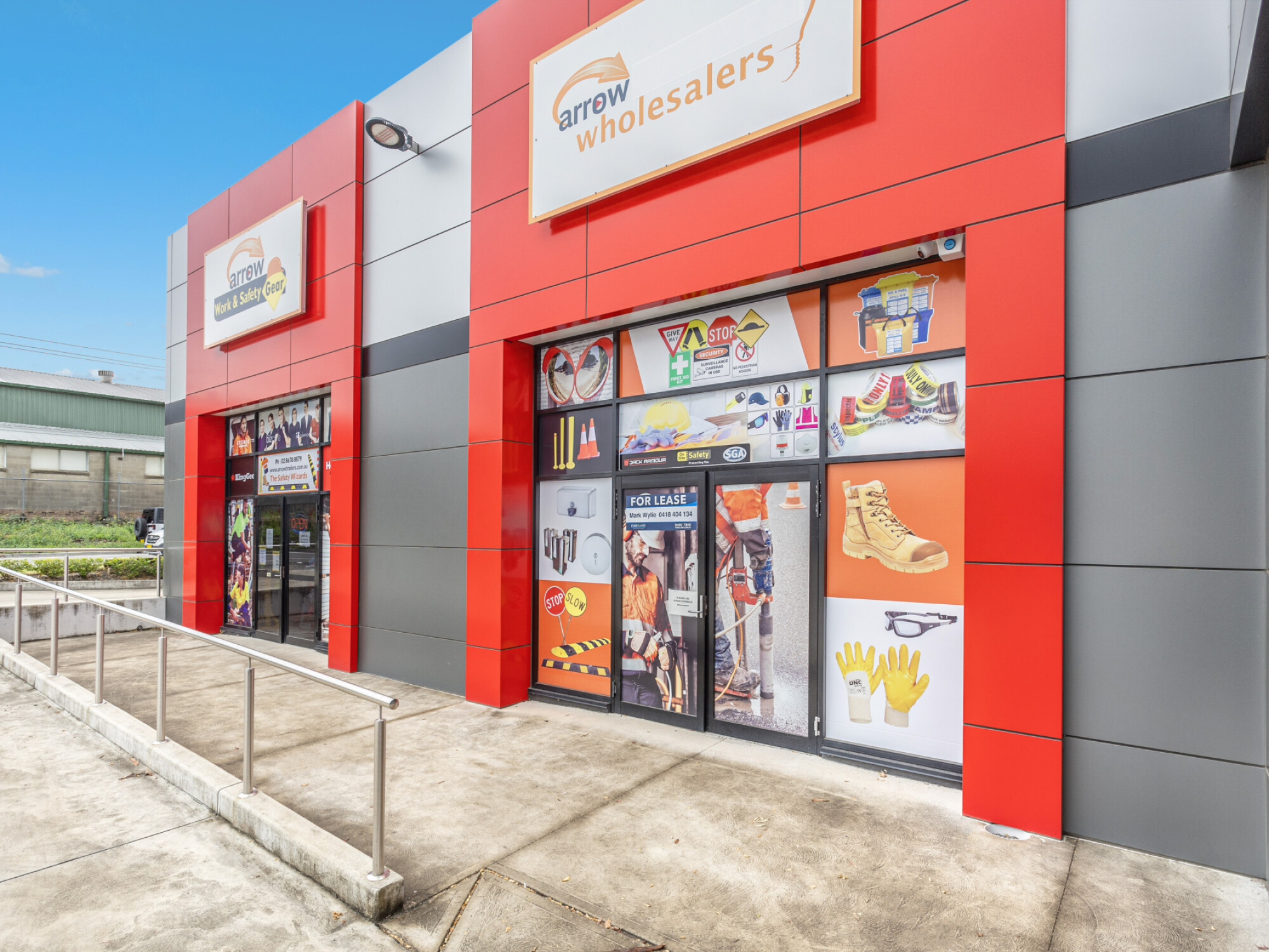 Industrial property for lease in seven hills 0