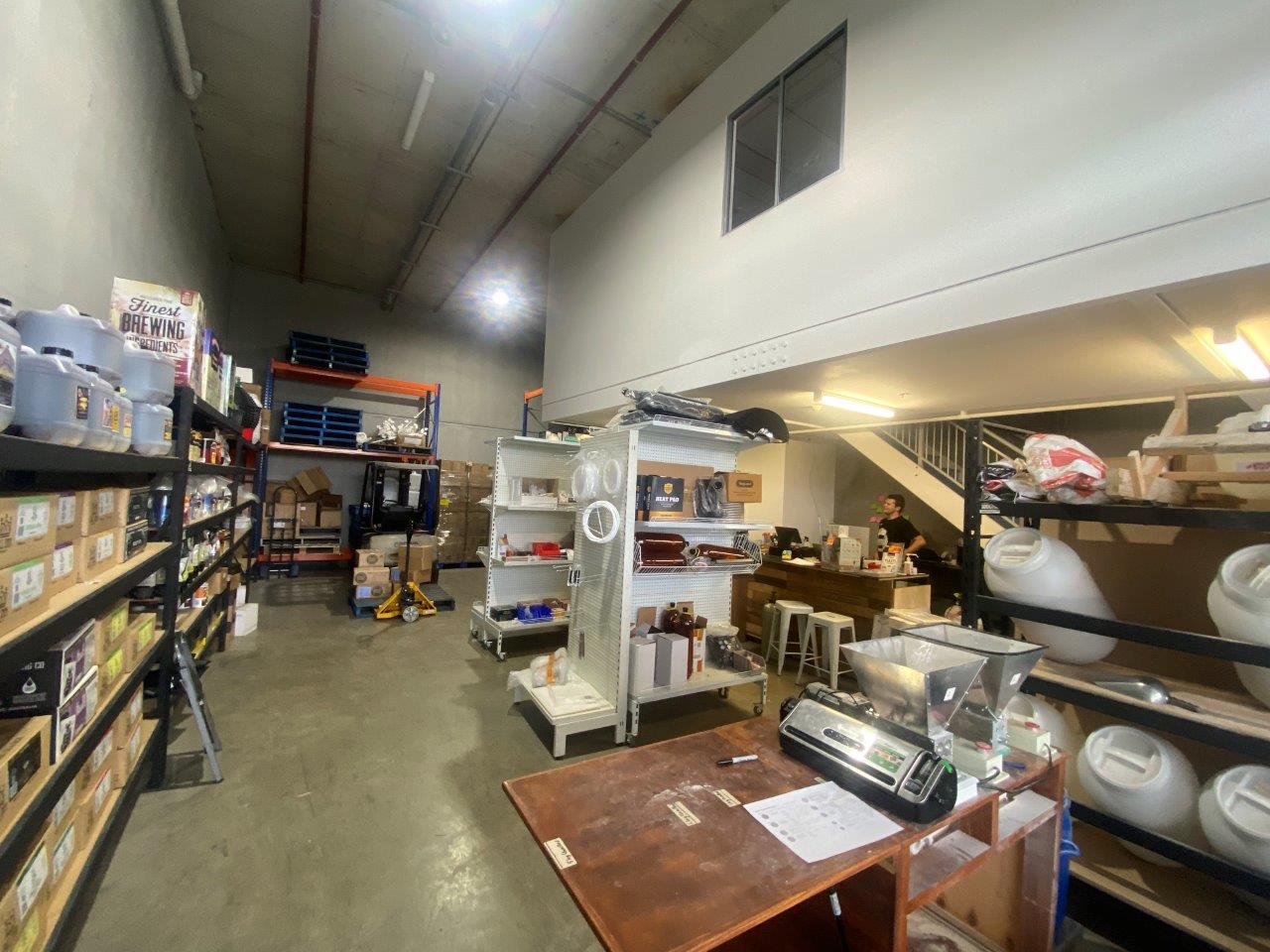 Industrial property for lease in north rocks 2