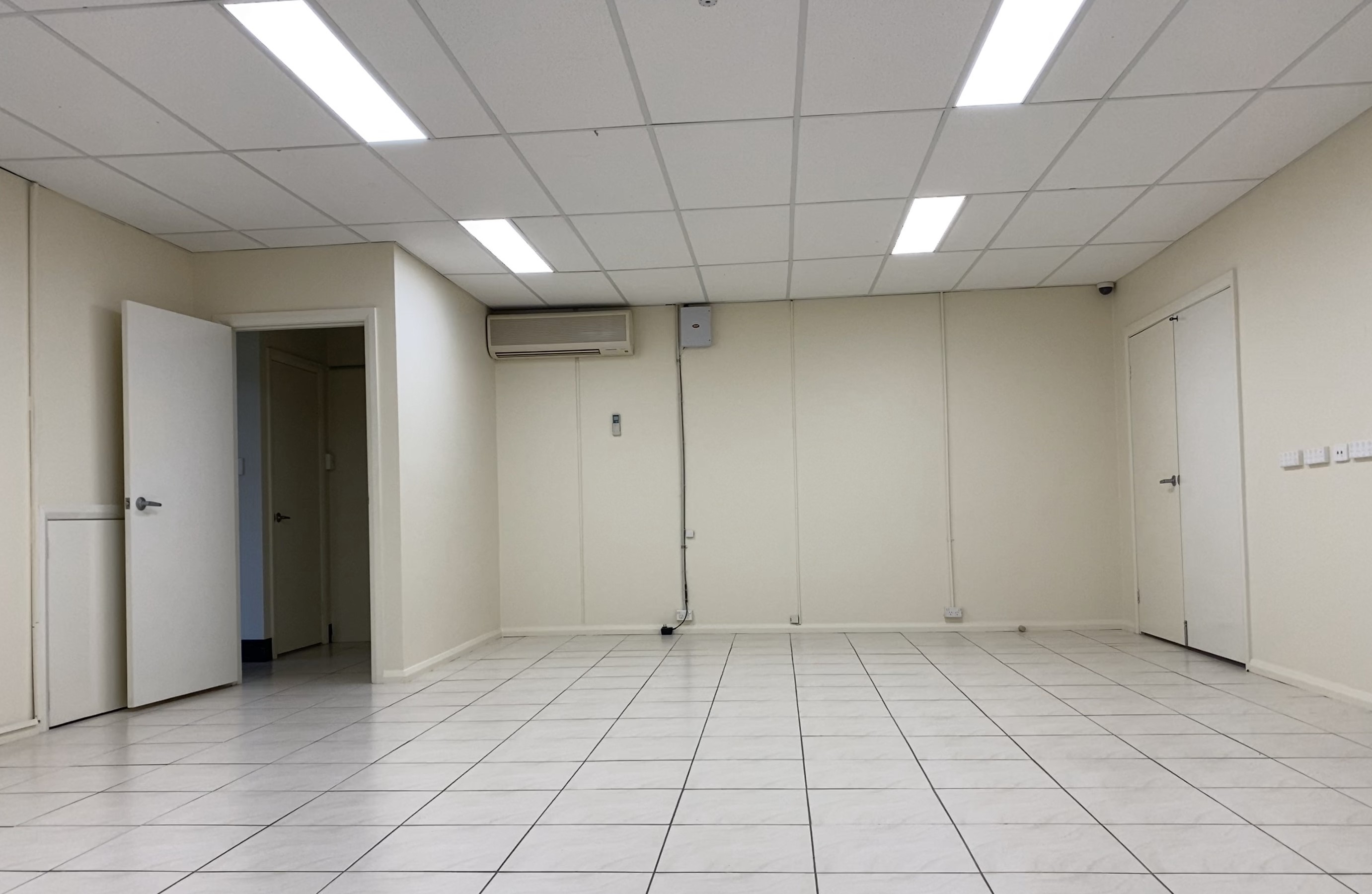 Industrial property for lease in silverwater 5