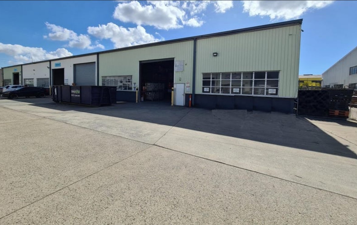 Industrial property for lease in banyo 2