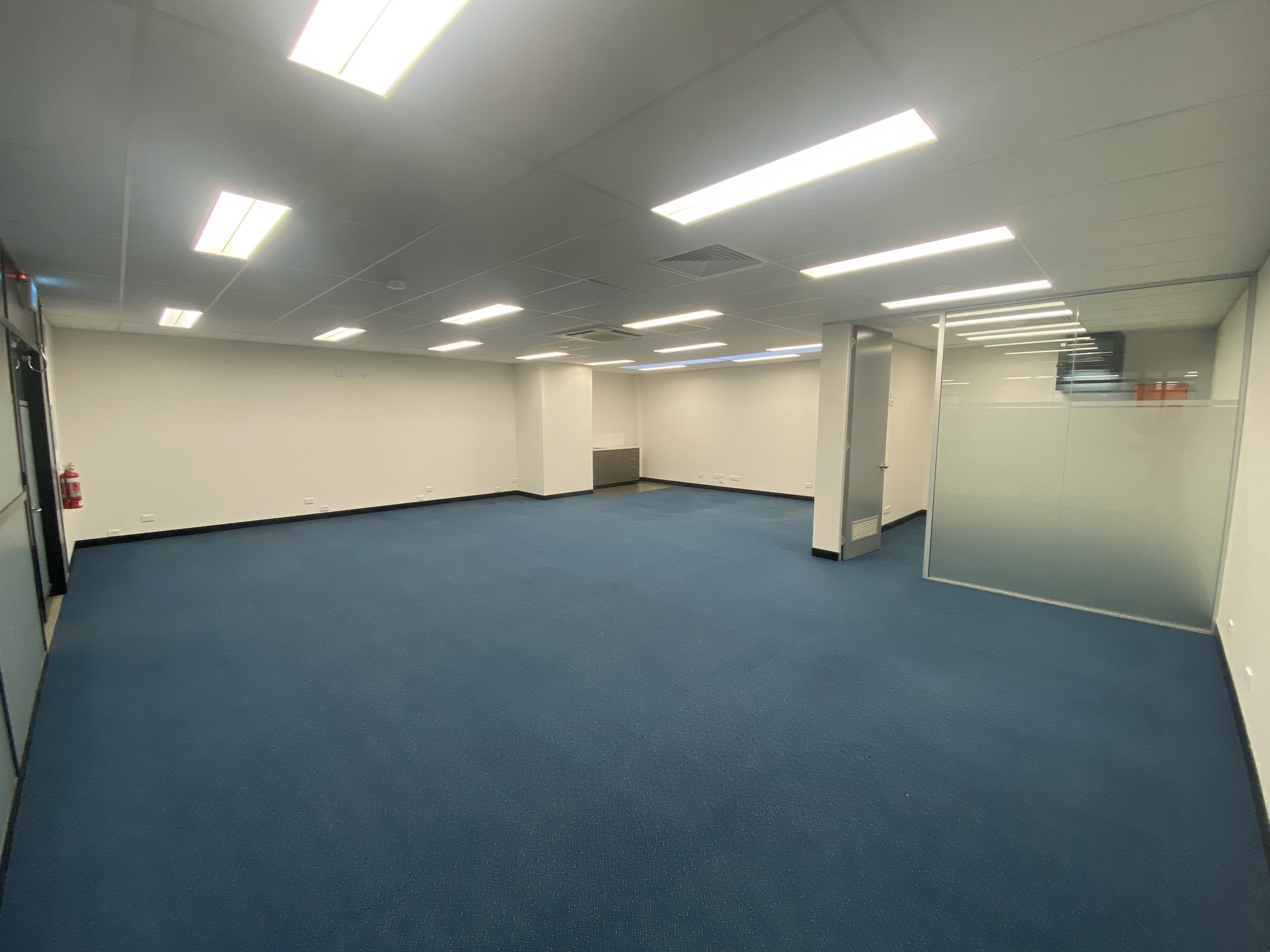 Commercial property for lease in seven hills 1
