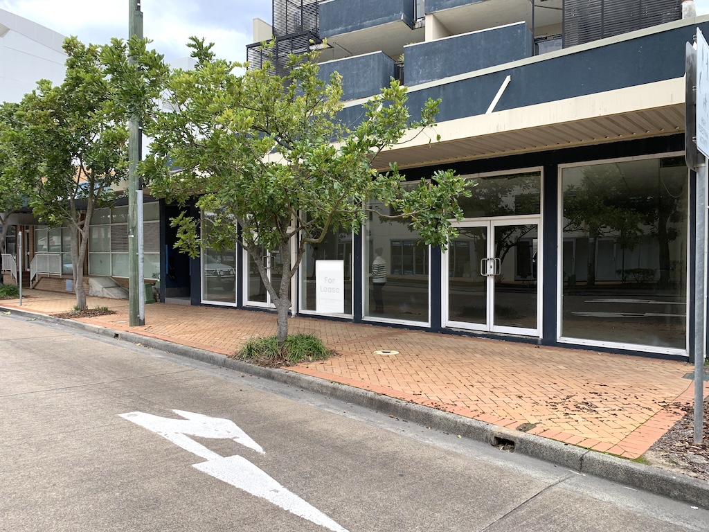 Retail property for lease in the entrance 1