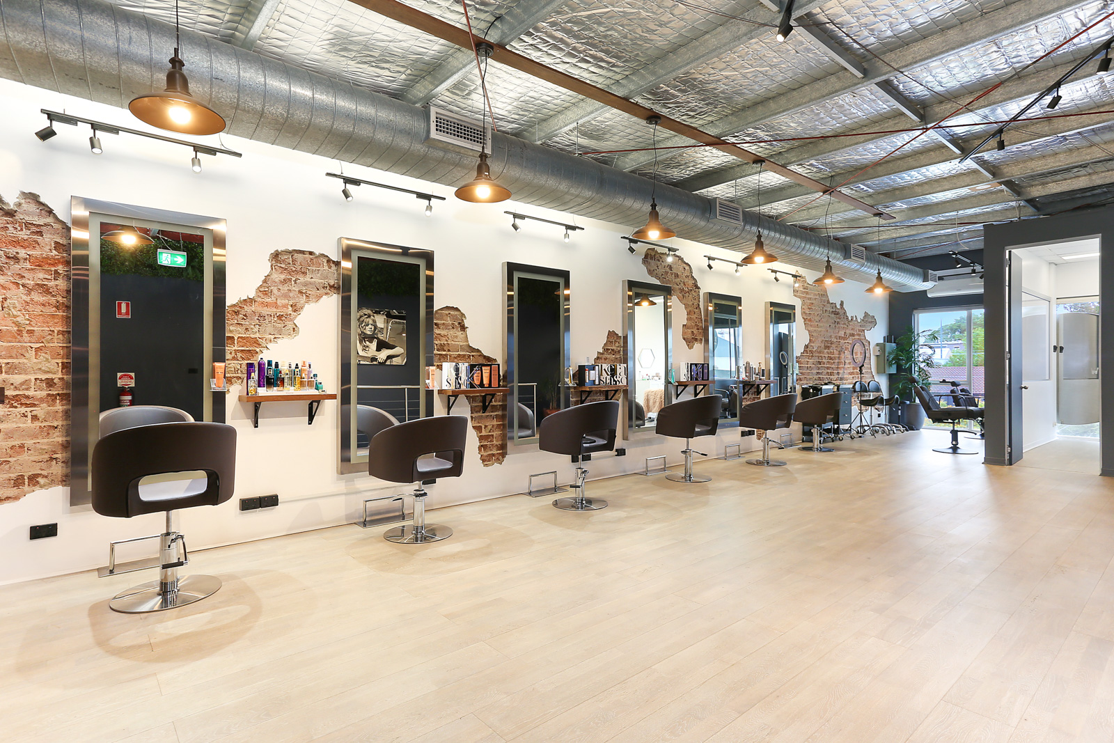 Commercial property for lease in rosebery 1