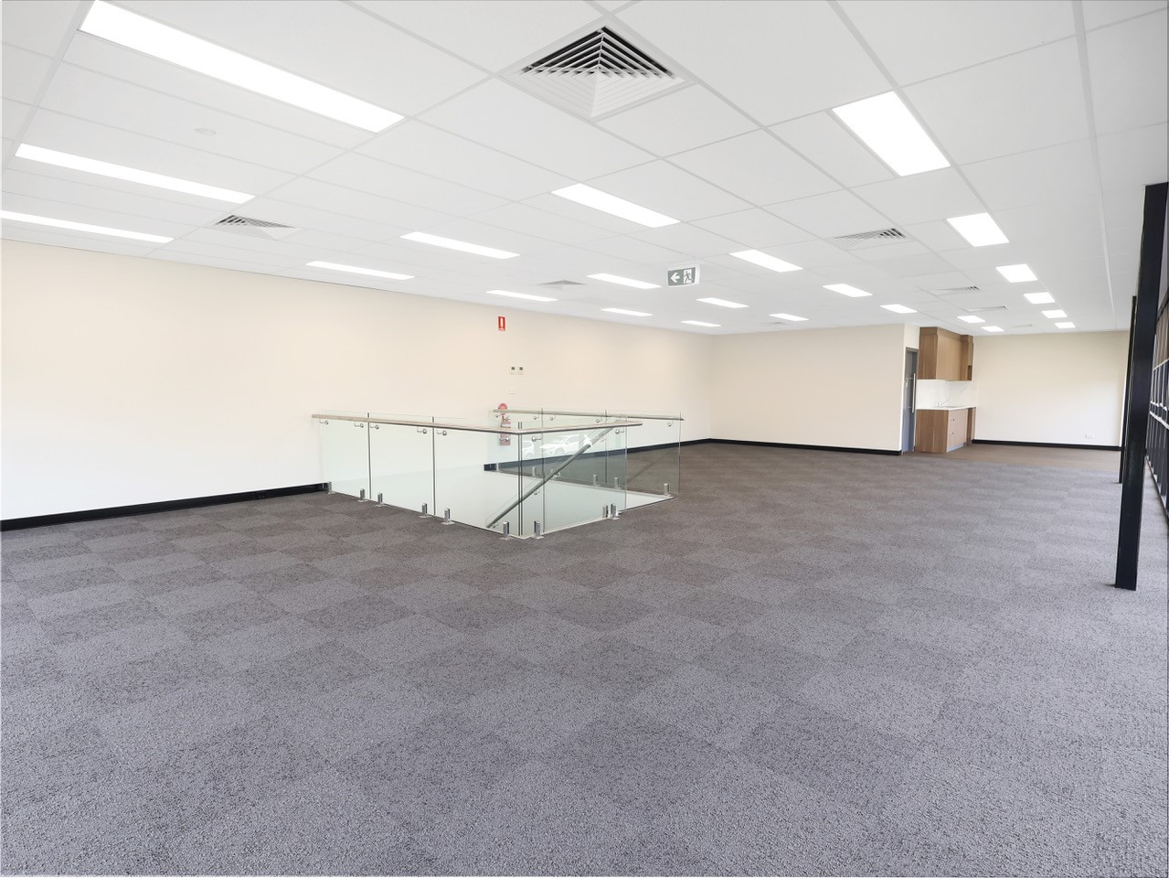 Industrial property for lease in seven hills 3