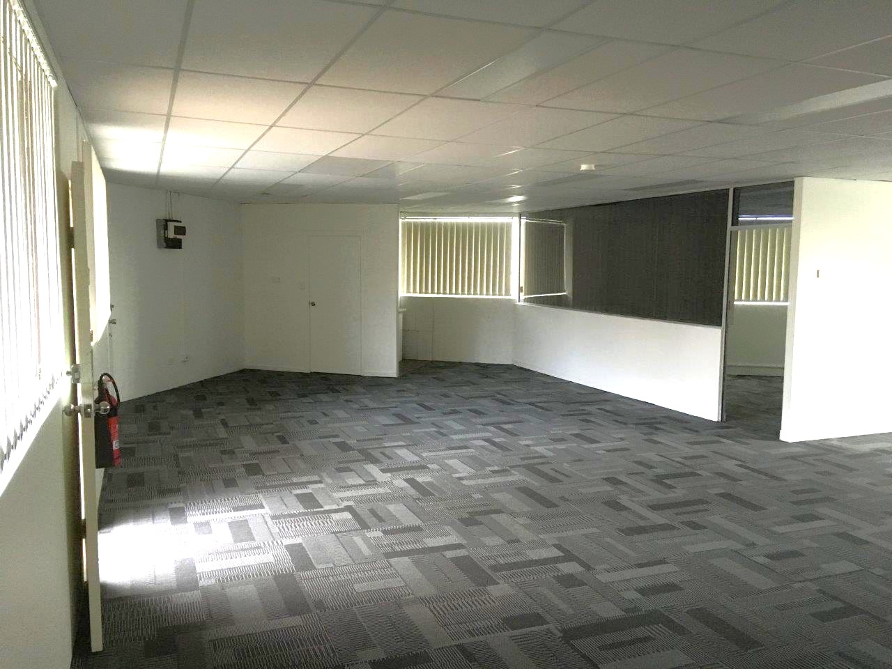 Commercial property for lease in seven hills 2