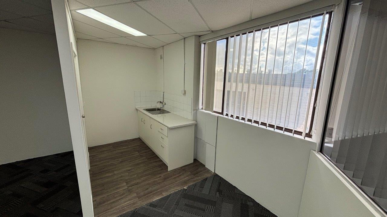 Commercial property for lease in seven hills 3