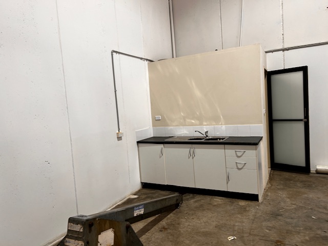 Industrial property for lease in hornsby 2