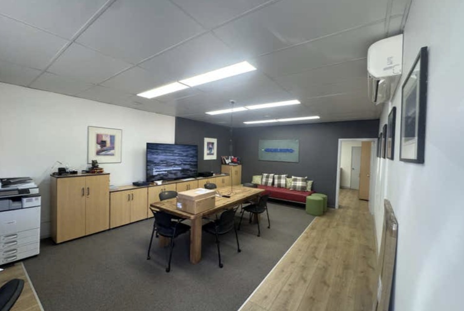 Industrial property for lease in silverwater 2