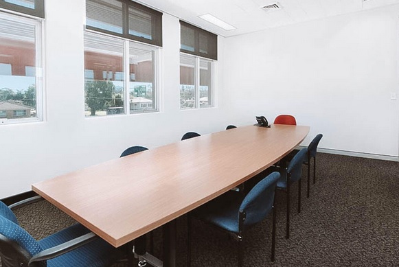 Commercial property for lease in seven hills 2