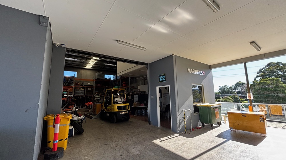 Industrial property for lease in north rocks 0